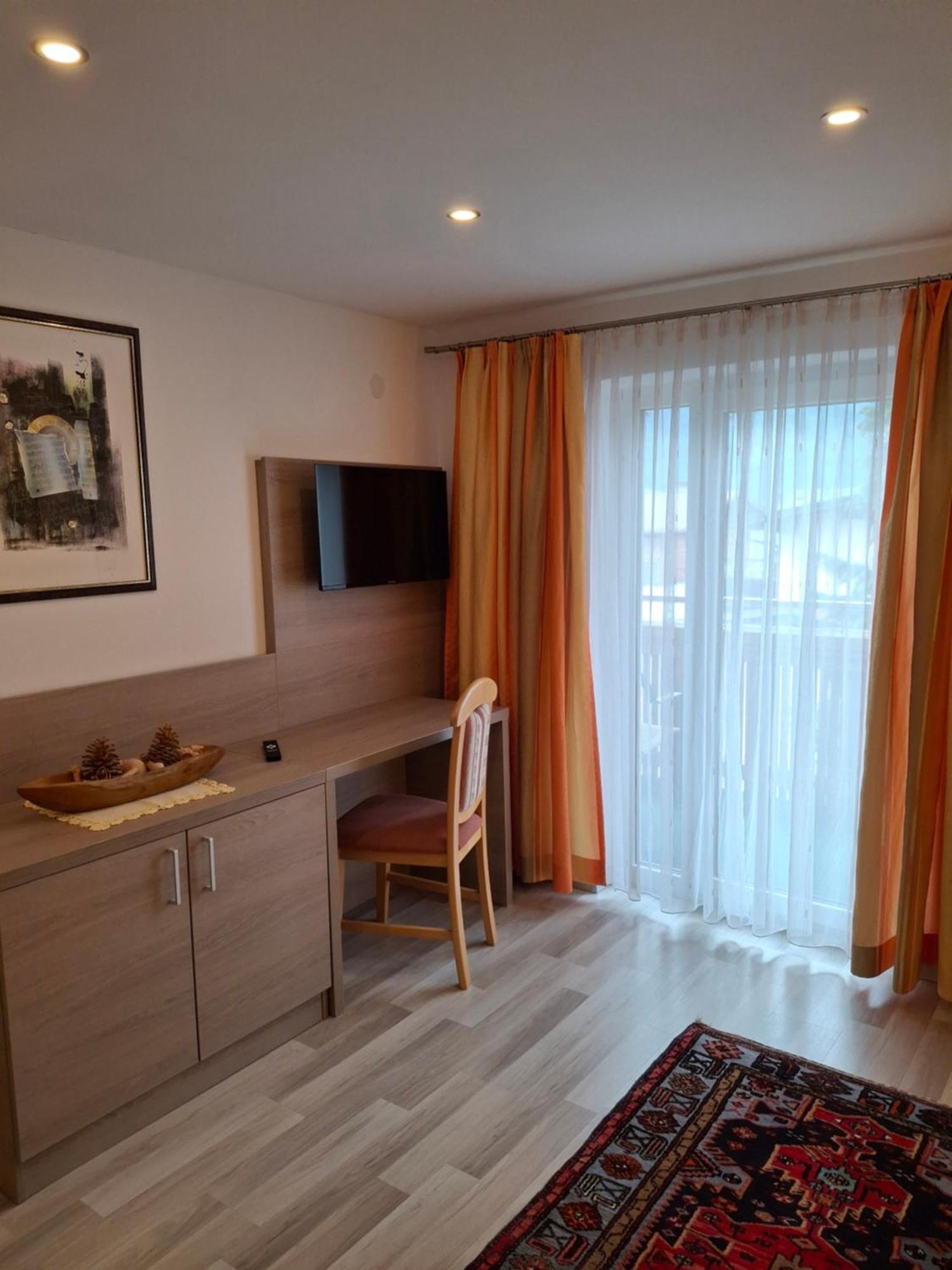 Apart Ritzl 푸겐 외부 사진